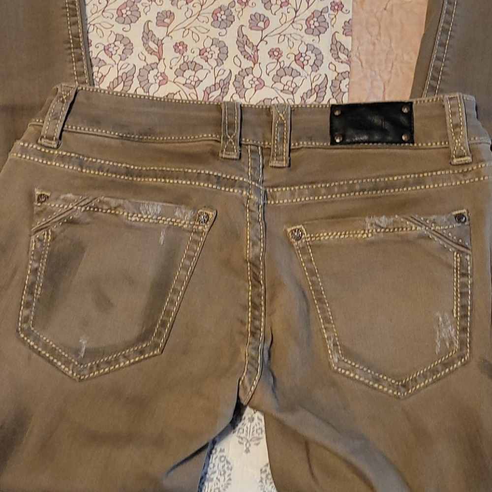 Jeans - Picture 3 of 4